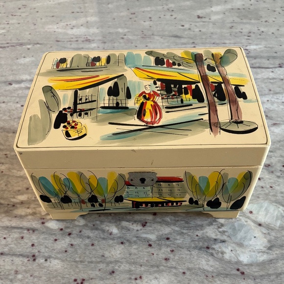 Vintage PAC Japanese Laquer Musical Jewelry Box MADE IN JAPAN - Picture 1 of 7